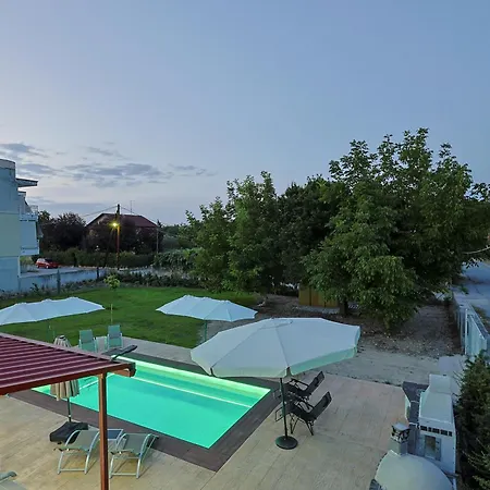 Zeusplace Alexandra's Pool Holiday home Katerini