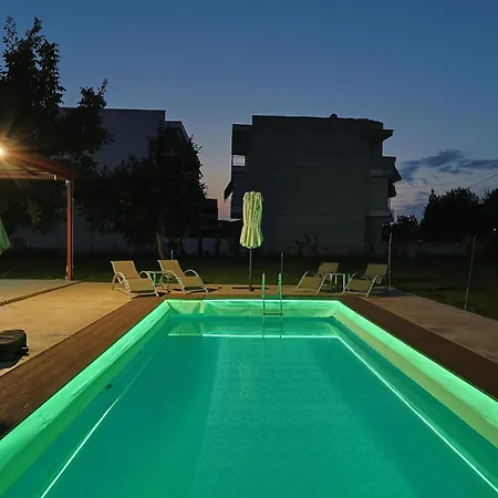 Zeusplace Alexandra's Pool *