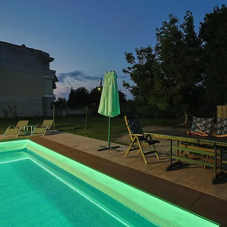 Holiday home Zeusplace Alexandra's Pool *
