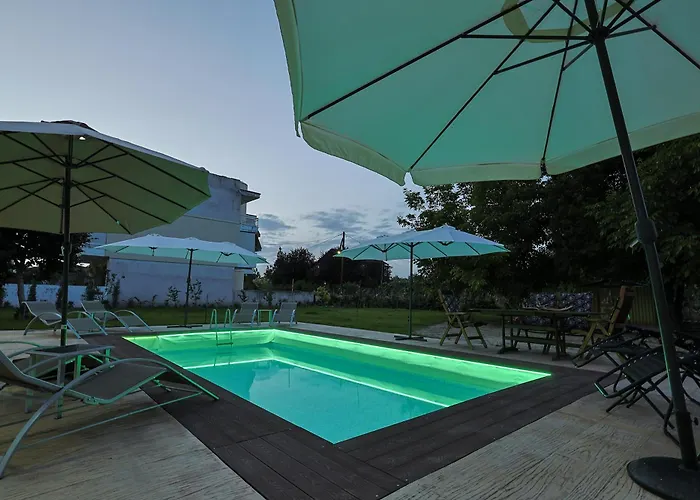 Zeusplace Alexandra's Pool